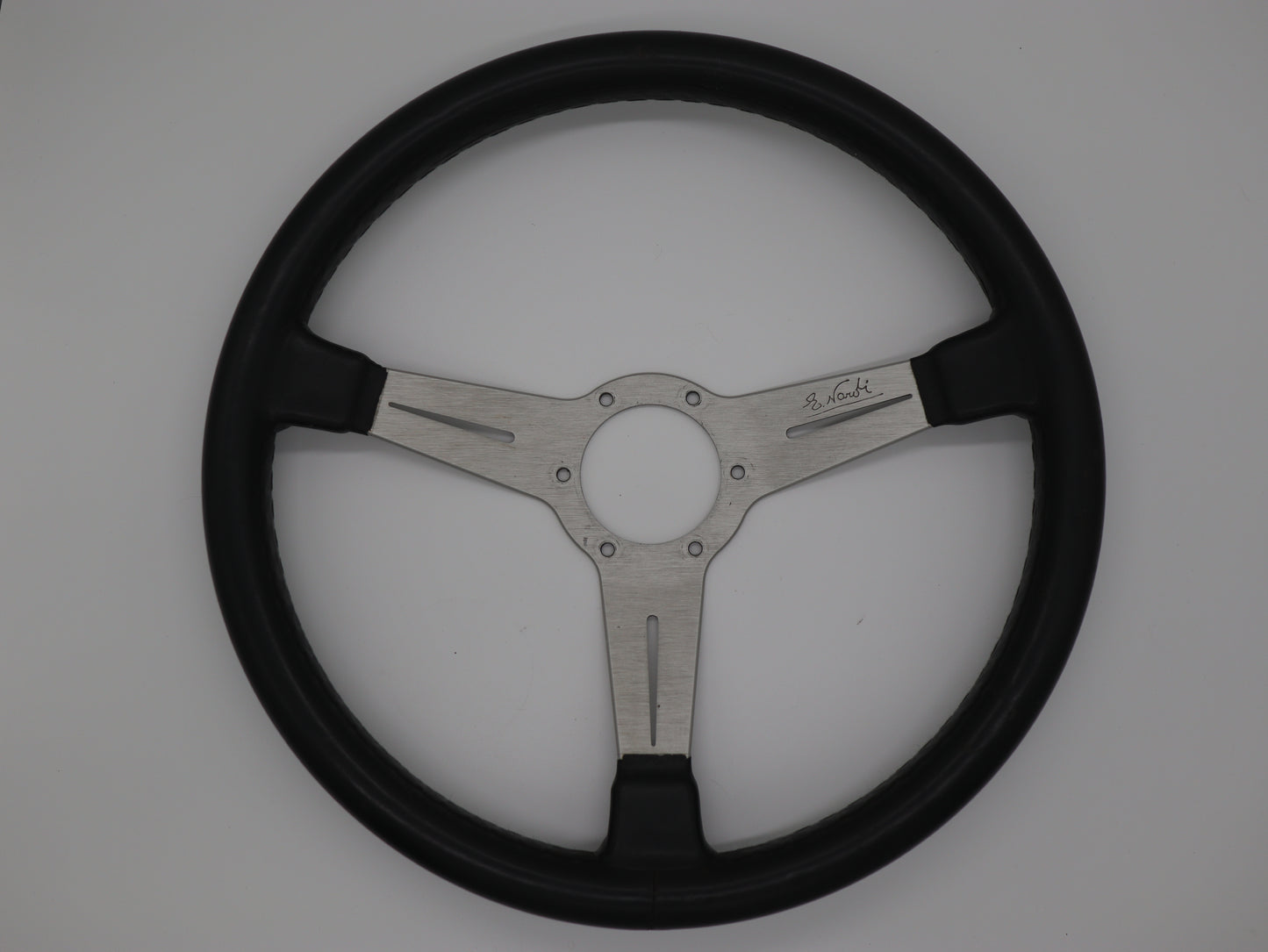 360mm Nardi Classic