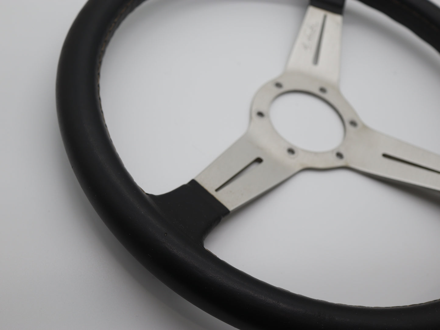 360mm Nardi Classic