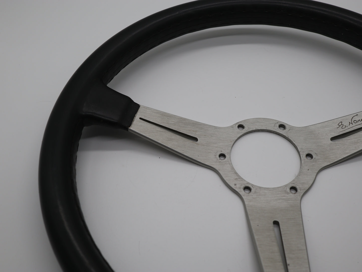 360mm Nardi Classic