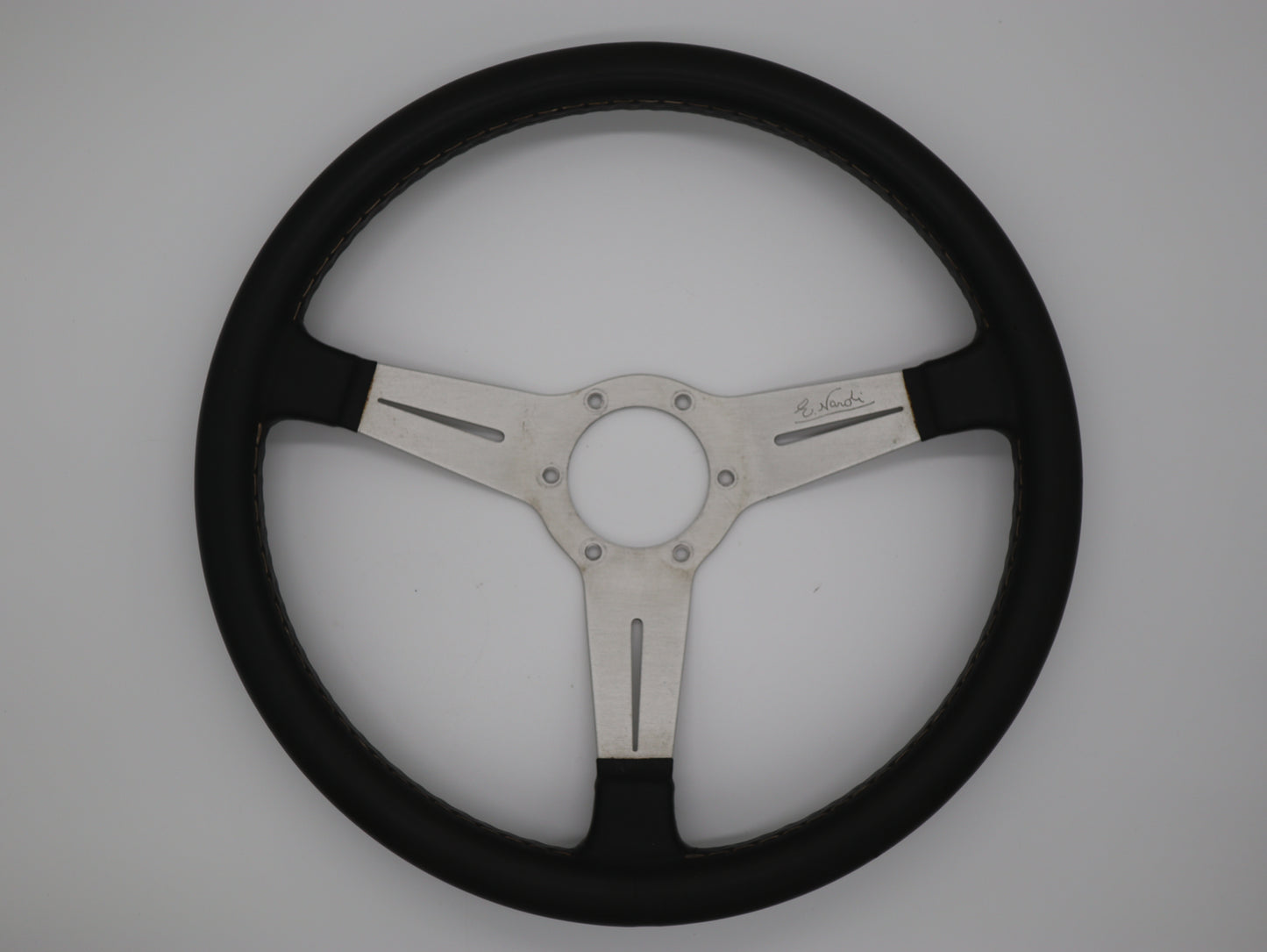 360mm Nardi Classic