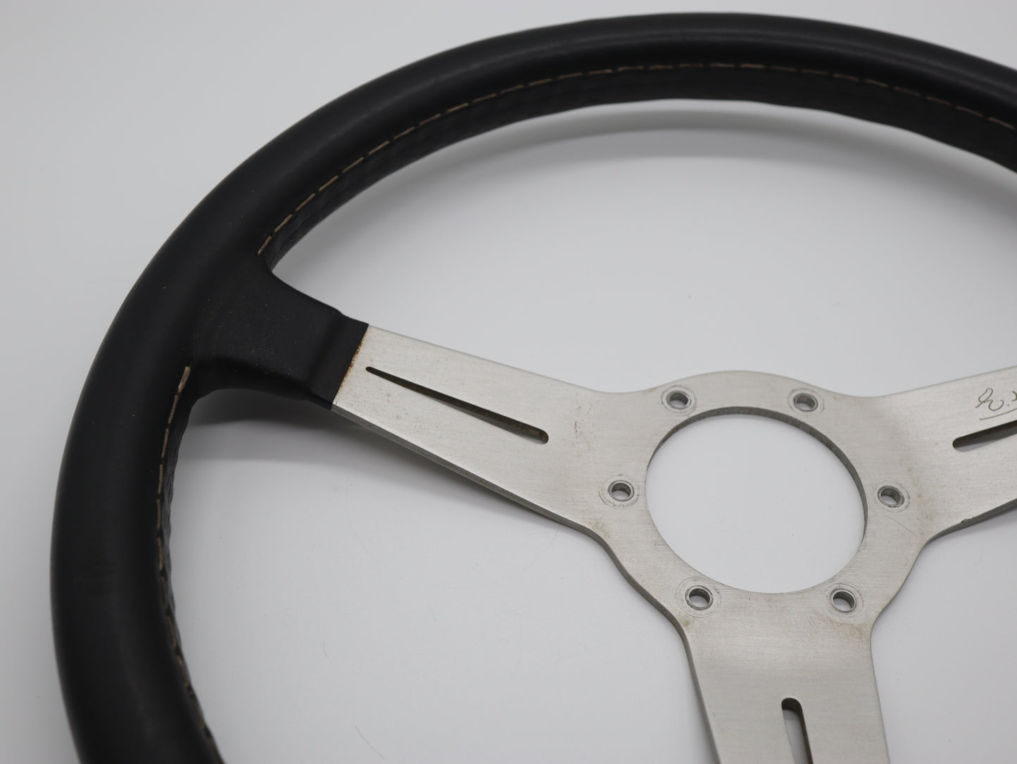 360mm Nardi Classic
