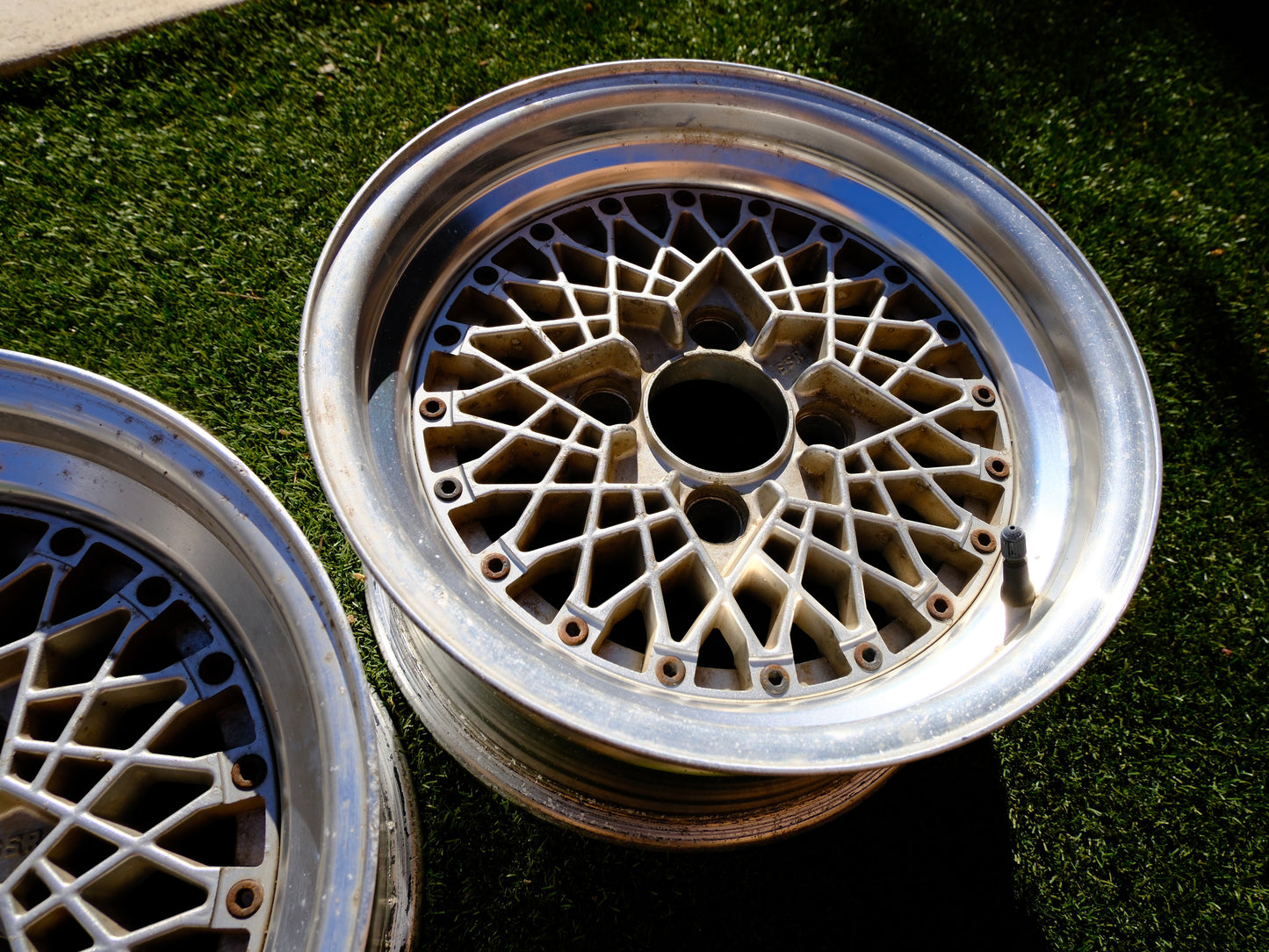 SSR Mesh 14x7J +8 Pair (4x114.3)
